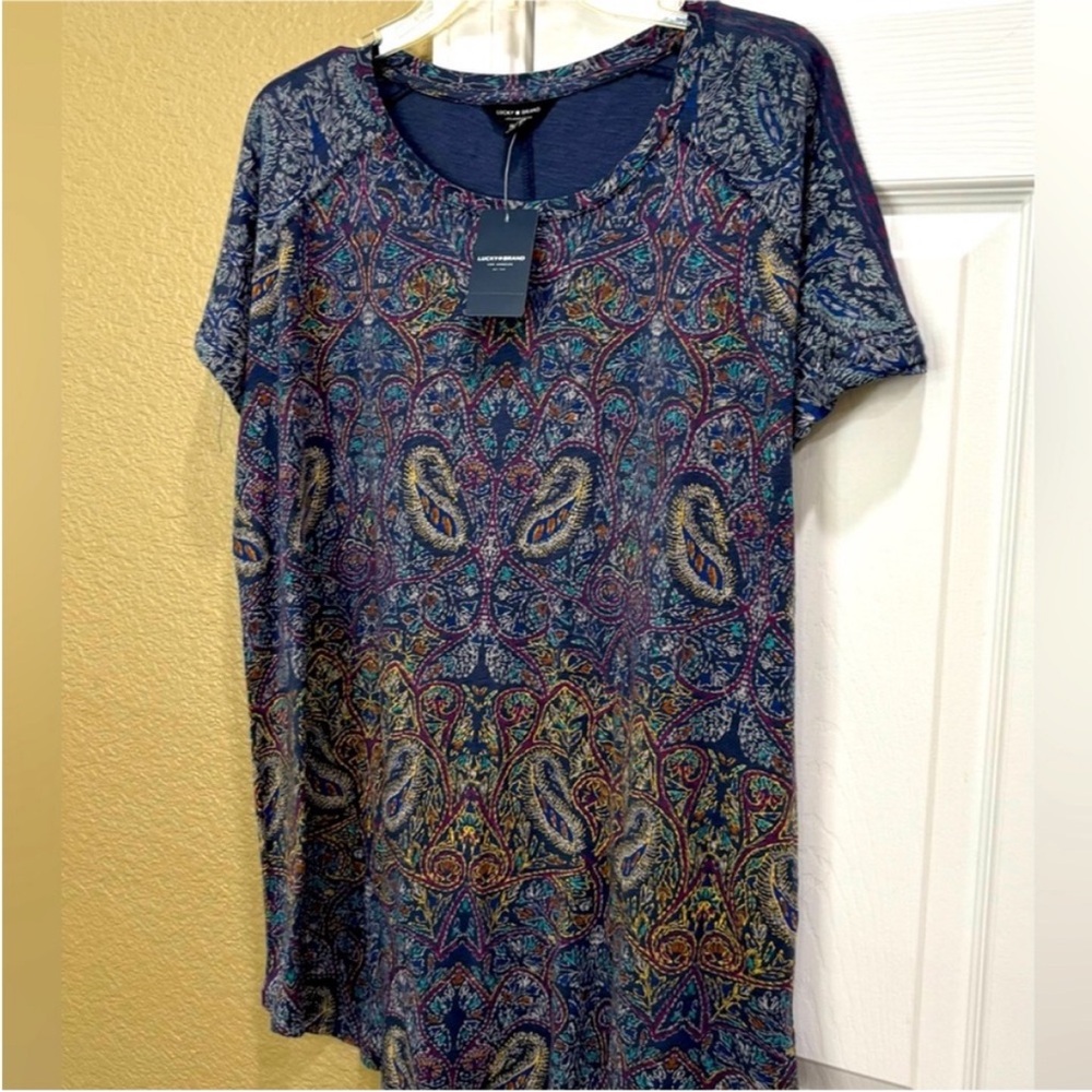 Lucky Brand Gray Fitted Short Sleeve 
T-Shirt size 1X